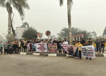 APDESIA Kotawaringin Lama Gelar Aksi Desak Pemerintah Tangani Karhutla, Sekolah hingga UMKM Terdampak