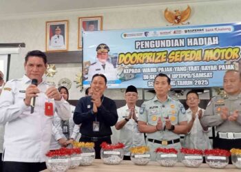 Bapenda Provinsi Kalteng Apresiasi Wajib Pajak Taat melalui Pengundian Doorprize