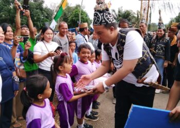 Pemkab Lamandau Alokasikan Rp 2,7 Miliar untuk Program Seragam Sekolah Gratis
